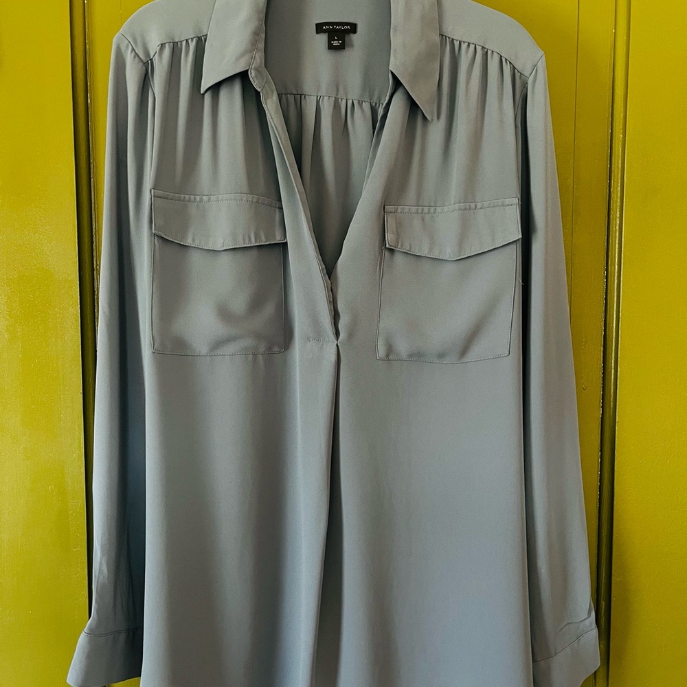 Ann Taylor Gray Blue Blouse